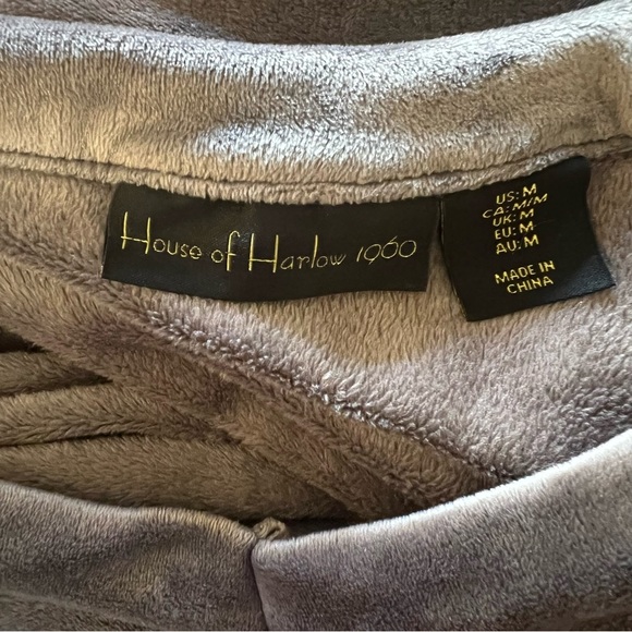 House of Harlow 1960 Velvet Top - Picture 2 of 3